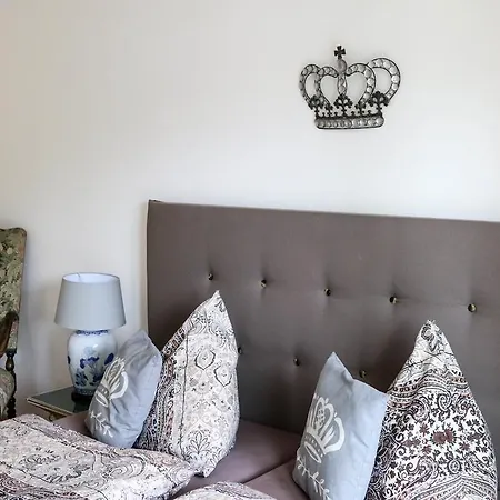 Ferienwohnung Kronprinz * Baden-Baden